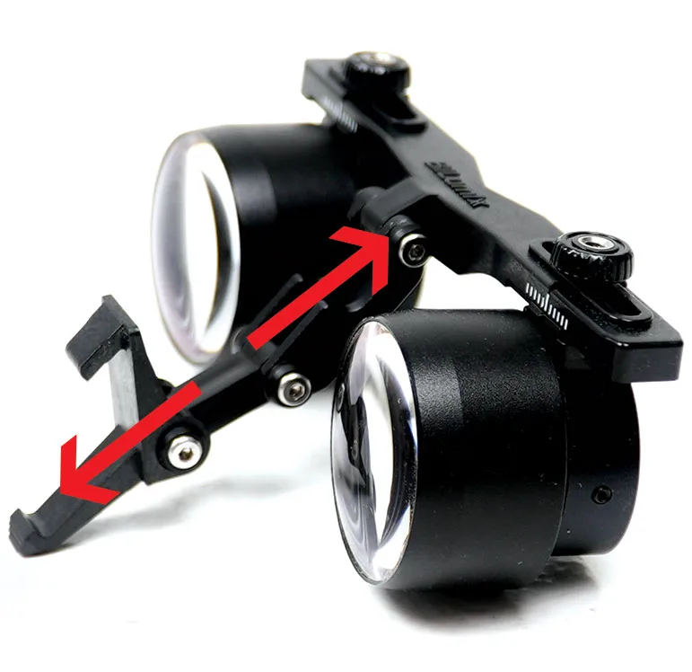 Il Flex permette di avvicinare gli oculari agli occhi e regolare l’inclinazione per garantire il massimo comfort.